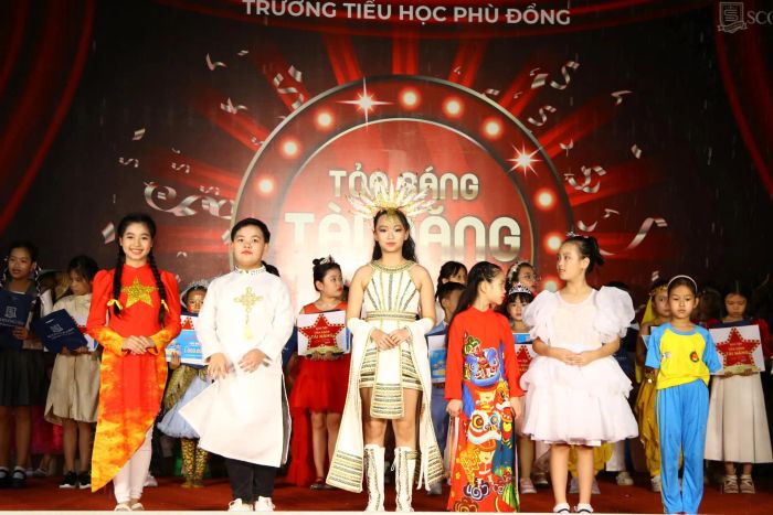 Thư viện ngoài trời độc đáo của Trường Tiểu học Phù Đổng