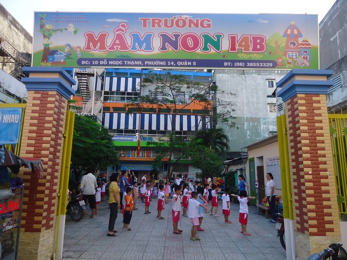 Hình ảnh khuôn viên xanh mát tại Trường Mầm non 14B