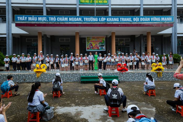 Trường THCS Nguyễn Công Trứ - Hình ảnh 1