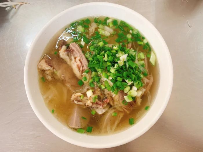 Hình ảnh tô phở thơm ngon tại Phở Như Lan