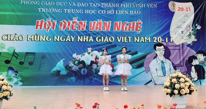 Hình ảnh hoạt động giảng dạy và học tập sôi nổi tại Trường THCS Liên Bảo - Môi trường giáo dục hiện đại, thân thiện