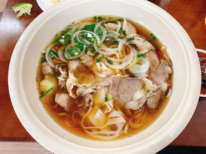 Hình ảnh tô phở bò thơm ngon tại Phở Yến