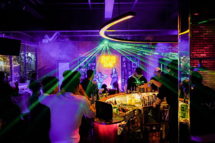 Sky Pub - Ảnh góc quán ấn tượng