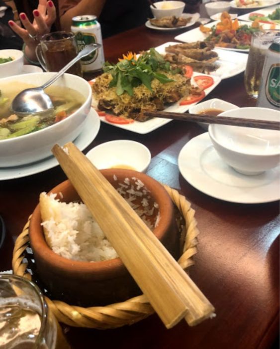 Cơm Niêu Cheo Reo - Tác phẩm nghệ thuật từ nồi đất và lửa than