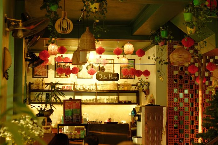 Dream 1989 Cafe qua ống kính - Tinh hoa kiến trúc retro
