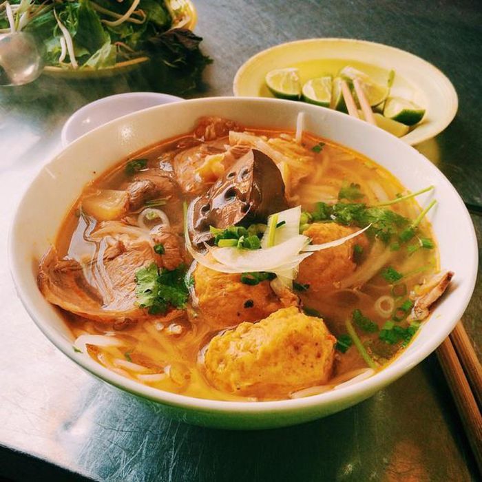 Hình ảnh Bún Bò Huế Đông Ba - Không gian ấm cúng