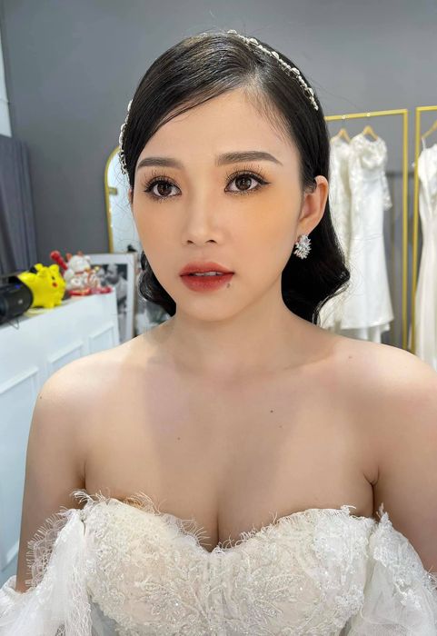 Hình ảnh phong cách trang điểm ấn tượng