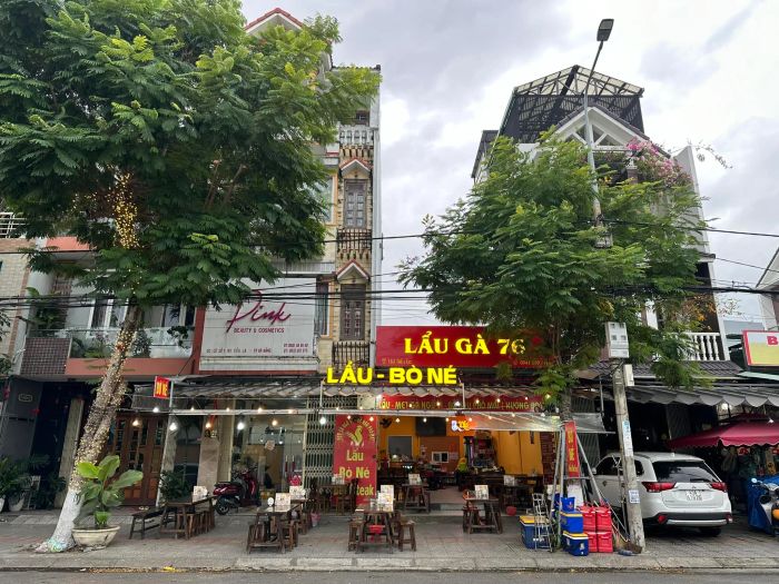 Hình ảnh nồi lẩu gà thơm ngon tại Lẩu Gà 76