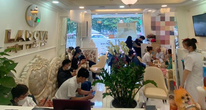 Không gian sang trọng và hiện đại tại Viện thẩm mỹ Ladova