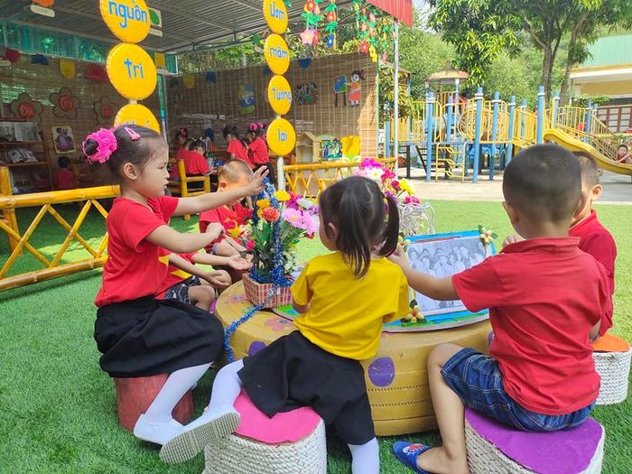Ngôi trường Mầm non Châu Đình - Nơi ươm mầm tương lai qua bức ảnh sống động thứ hai