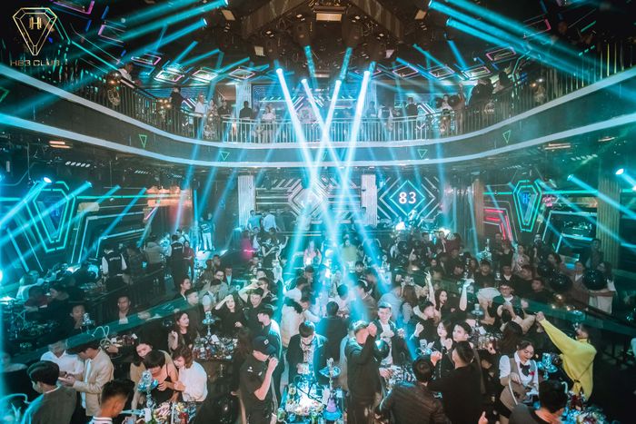 H83 Club - Ảnh không gian hiện đại