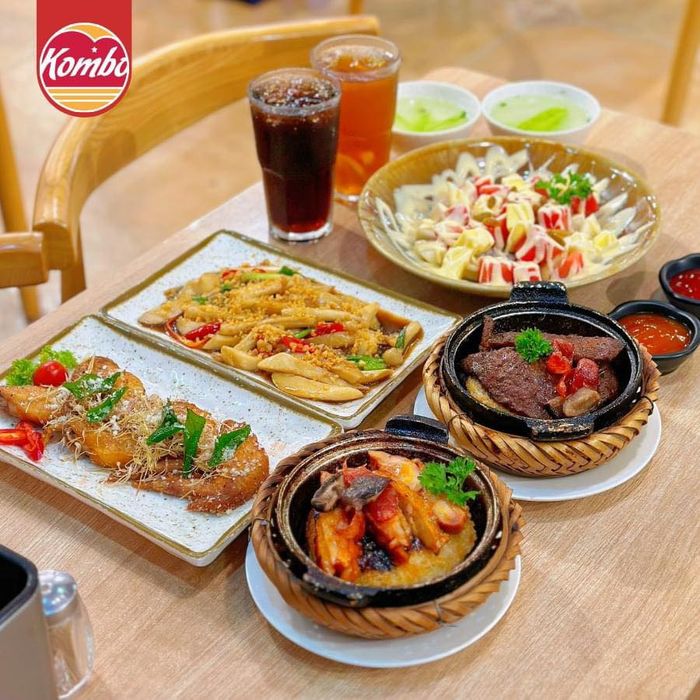 Hình ảnh Kombo - Cơm niêu Singapore - Nét đẹp ẩm thực đa văn hóa
