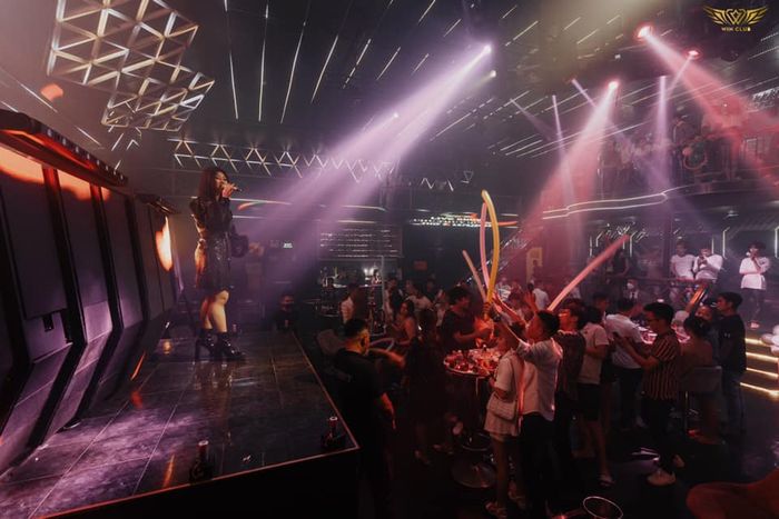 WIN Club ảnh 2