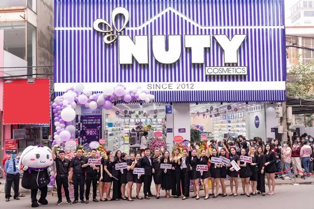 Nuty Cosmetics - Không gian mua sắm sang trọng với hàng ngàn sản phẩm cao cấp (Ảnh 1)