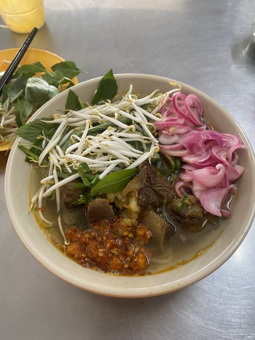 Hình ảnh Bún Bò Huế Cửu Long thơm ngon