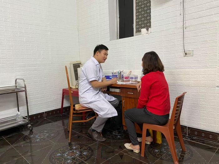 Hệ thống máy móc hiện đại phục vụ khám chữa bệnh tại Phòng Khám Hạnh Phúc