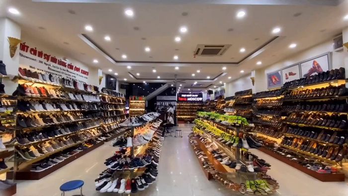 Không gian trưng bày ấn tượng tại Tùng Moscow