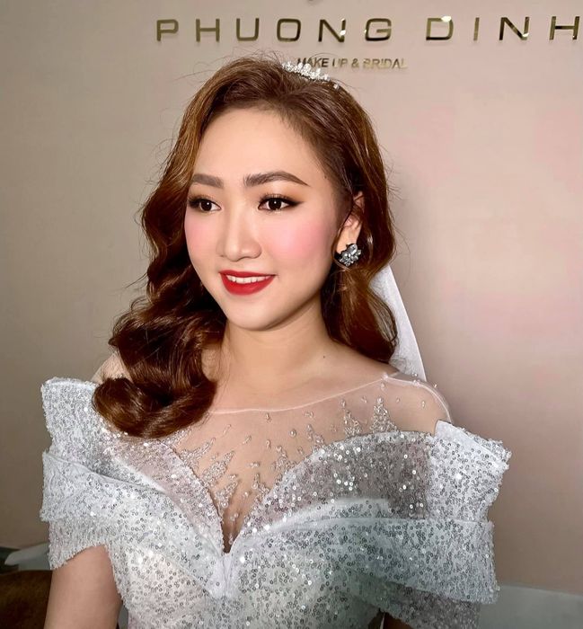 Khoảnh khắc lộng lẫy cùng Phương Đinh Makeup