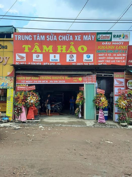 Không gian làm việc chuyên nghiệp tại Sửa Xe Tâm Hảo