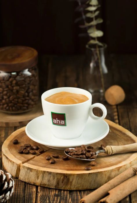 Không gian ấm áp tại Aha Cafe - góc sống ảo đầy nghệ thuật