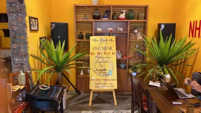 Không gian hoài cổ đầy tĩnh lặng tại Nhà Bình An