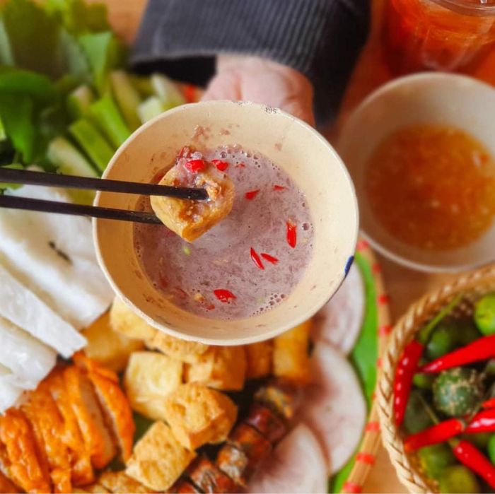Hình ảnh mẹt bún đậu thơm ngon tại Nàng Bếp
