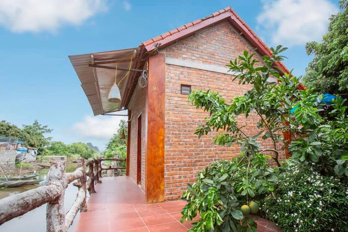Anh Hương Tam Cốc Homestay - Khung cảnh bình minh bên dòng sông thơ mộng