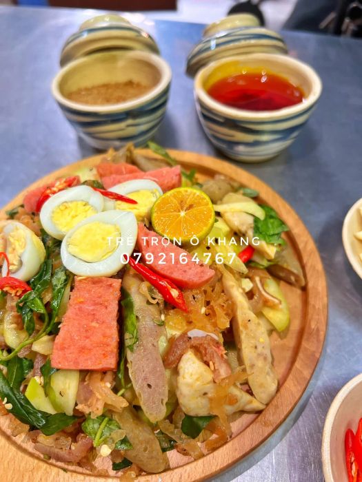 Bộ sưu tập hình ảnh không gian ấm cúng và những mẻ tré tươi ngon vừa ra lò tại Tré Trộn Ô Khang