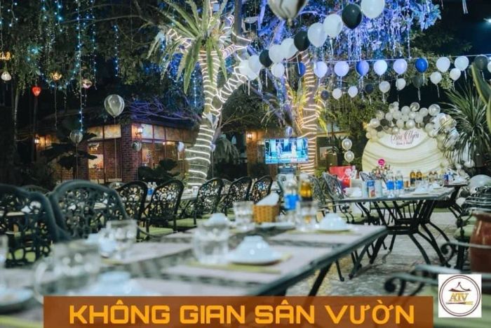 Không gian sang trọng tại Nhà Hàng Ẩm Thực Việt