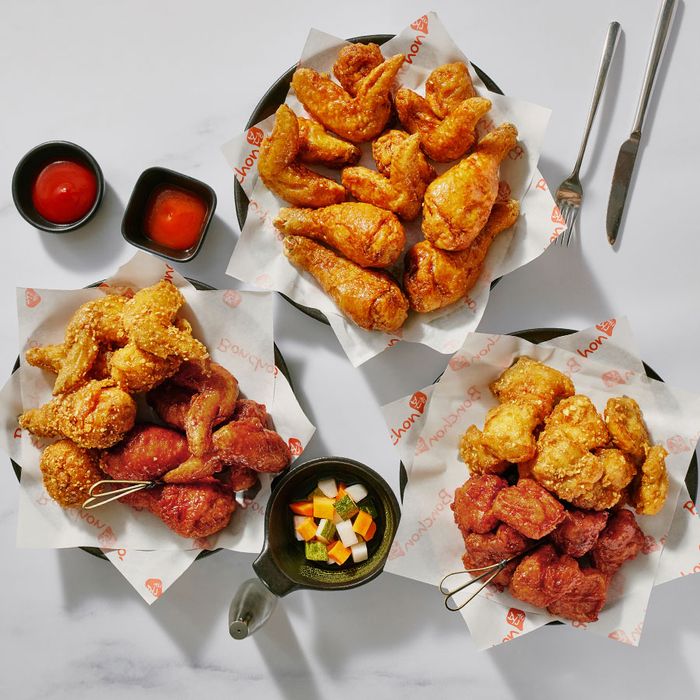 Hình ảnh món gà rán đặc trưng tại Bonchon Vietnam