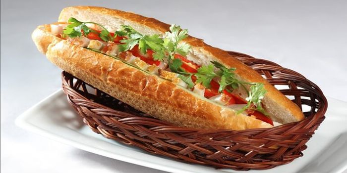 Bánh Mì Heo Quay Xá Xíu Hình Ảnh 2