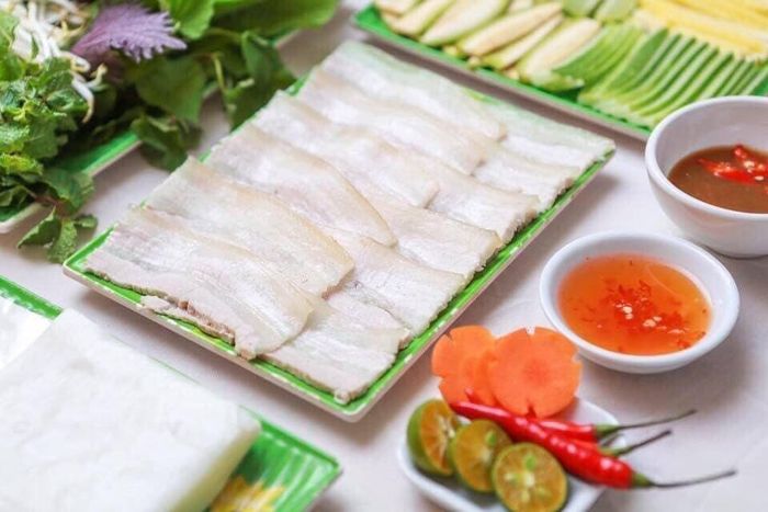 Hình ảnh ấn tượng về Quán Rôm - điểm đến ẩm thực đậm chất Hà Thành