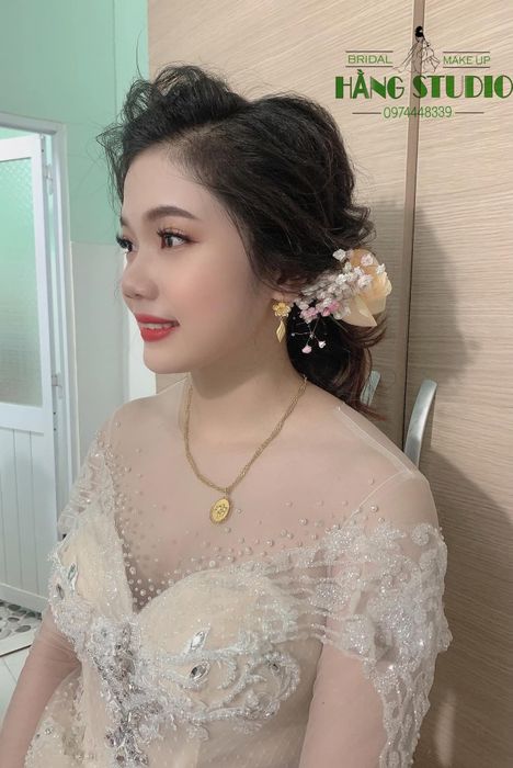 Hình ảnh thứ 2 về studio trang điểm Hằng