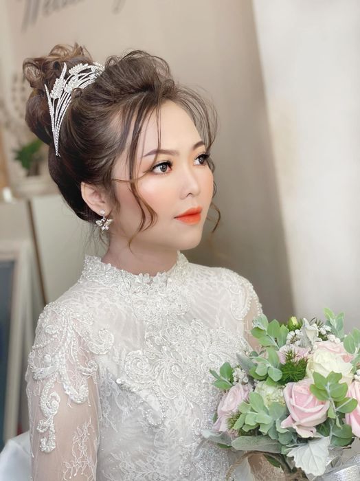 Khoảnh khắc rạng ngời cùng Áo cưới Kiều Chinh
