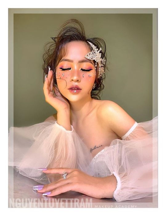 Kiệt tác make-up cô dâu đầy tinh tế của Tuyết Trâm