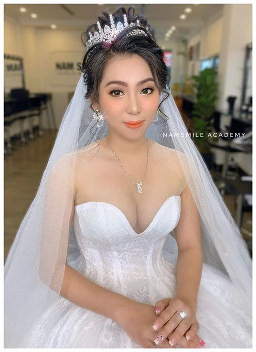 Tác phẩm nghệ thuật thứ hai - Nét cọ thần kỳ của Nam Smile tại Smile Bridal