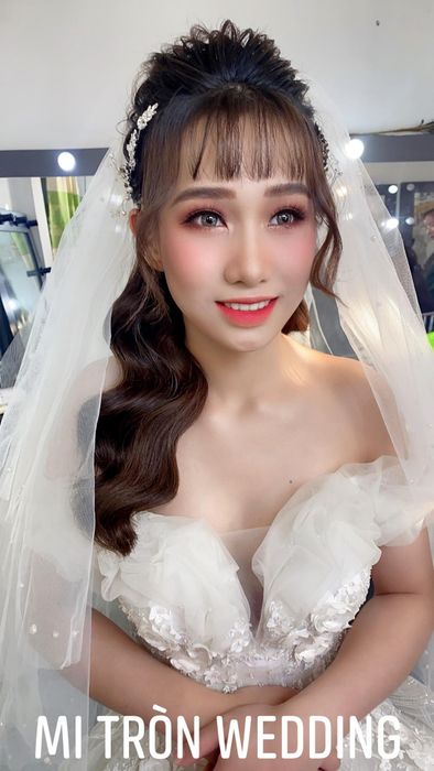Khoảnh khắc tỏa sáng cùng Mi Tròn Wedding