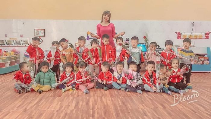 Hoạt động vui chơi ngoài trời đầy màu sắc của các bé tại Trường Mầm non Cao Nhân (Ảnh 2)