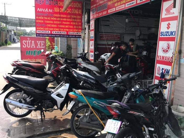 Không gian làm việc hiện đại với đầy đủ trang thiết bị chuyên dụng tại Hiệp Motor