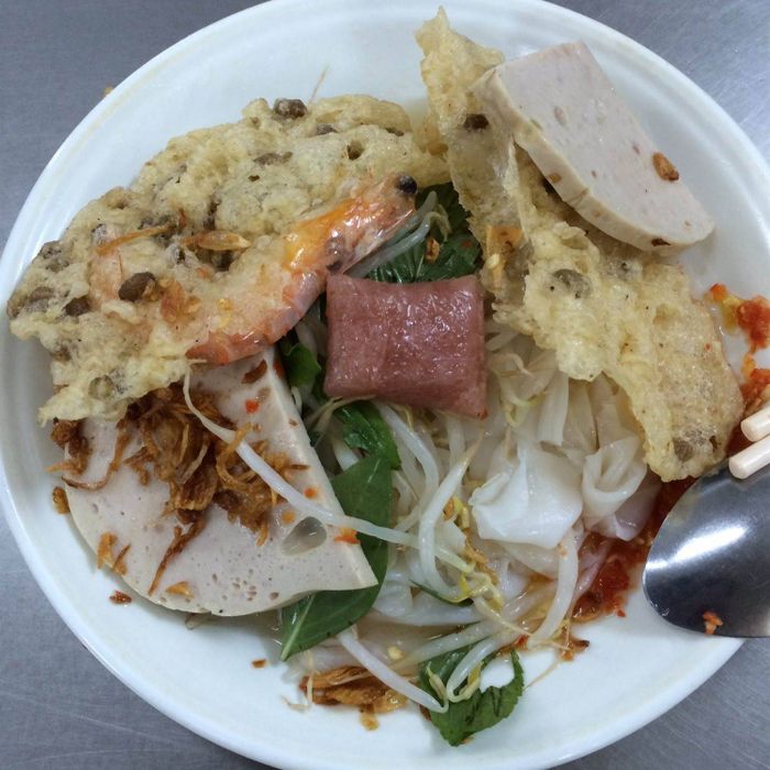 Bánh Ướt Bảy Hiền - Tinh hoa từ những sợi bánh mỏng tang vàng ươm