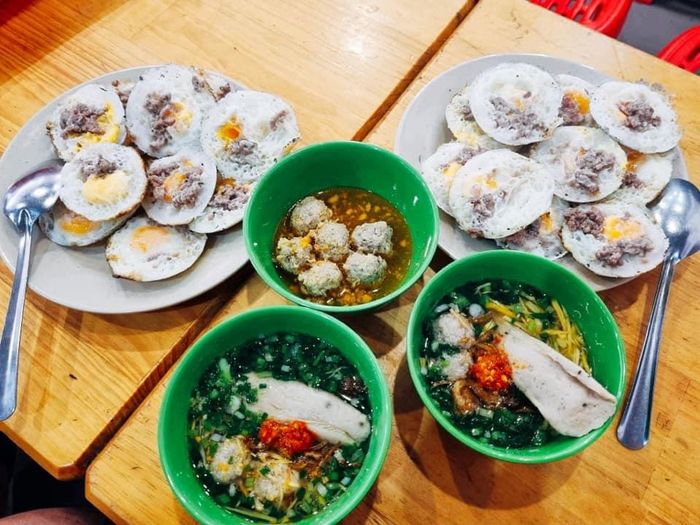 Bánh Căn Nhà Chung - Ảnh 1 Đặc Sắc