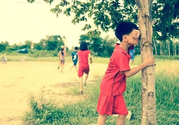 Hình ảnh minh họa trò chơi trốn tìm (Nguồn: Internet) ảnh 1