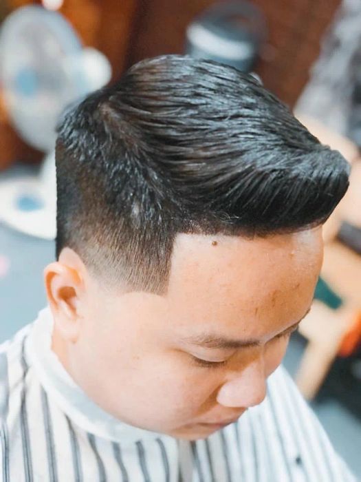 Không gian nghệ thuật đầy cảm hứng tại Chow Barbershop