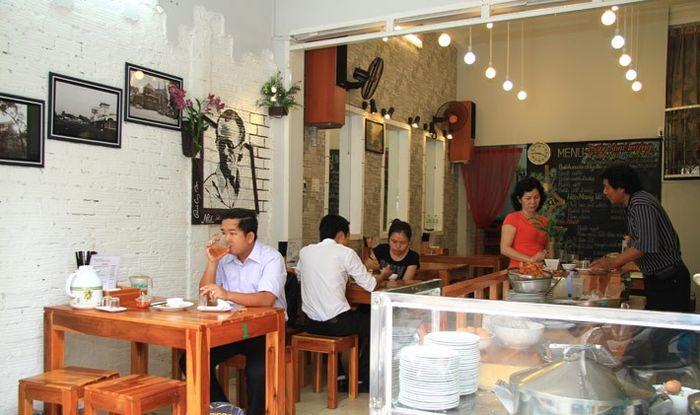 Bánh ướt Nhớ - Hương vị đậm đà qua từng lớp bánh mỏng tang