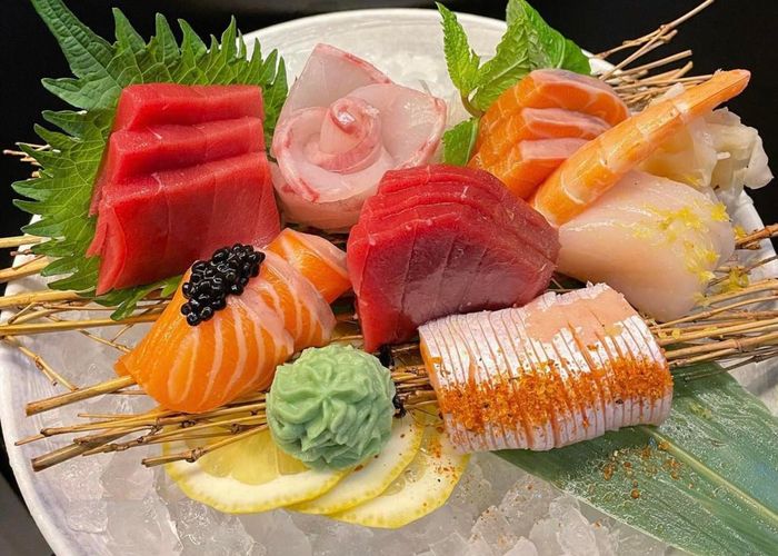 Không gian ấm cúng và trang nhã tại Asahi Sushi Bà Rịa
