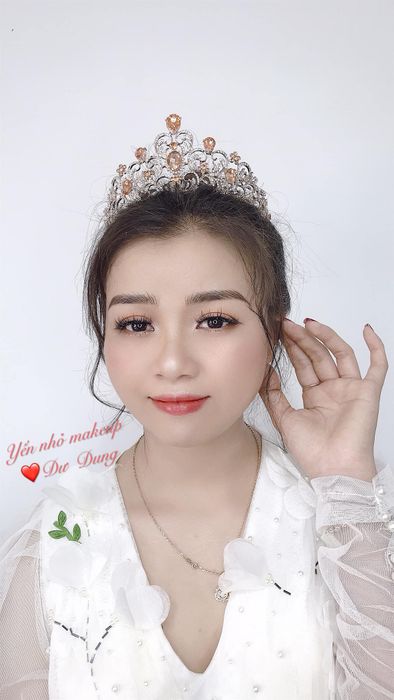 Kiệt tác make-up cô dâu tự nhiên từ Áo Cưới Dư Dung