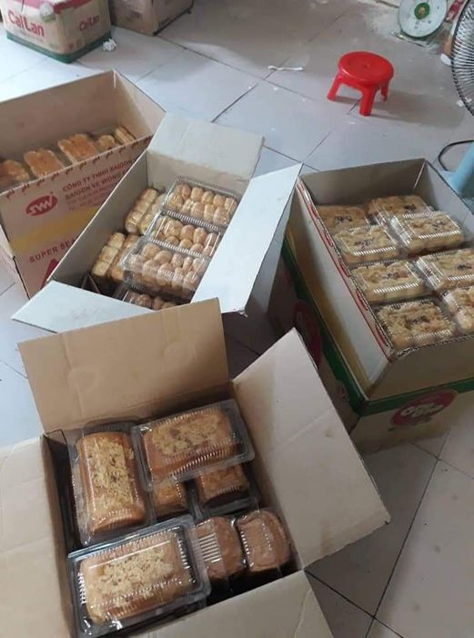 Những ổ bánh mì phô mai vàng ruộm hấp dẫn