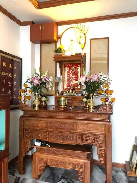 Bộ sưu tập bàn thờ gỗ tinh xảo tại Ký Nguyễn - Ảnh 2