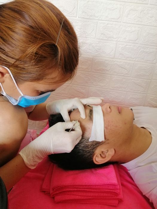 Hình ảnh quy trình chăm sóc da chuyên nghiệp tại Nail & Spa Tuyết Hương