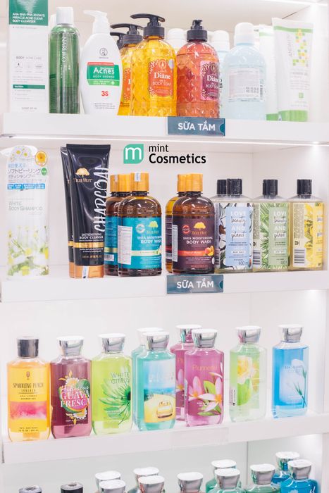 Không gian sang trọng tại Mint Cosmetics